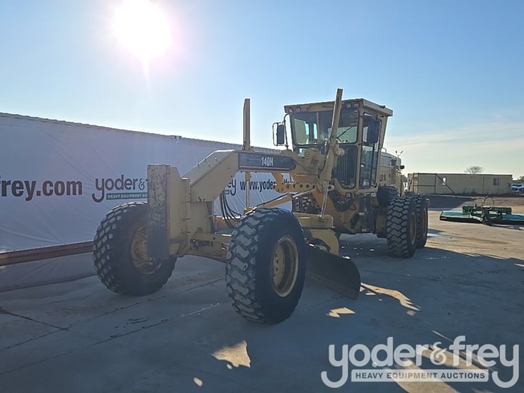 2005-caterpillar-140h-vhp-plus-image-1