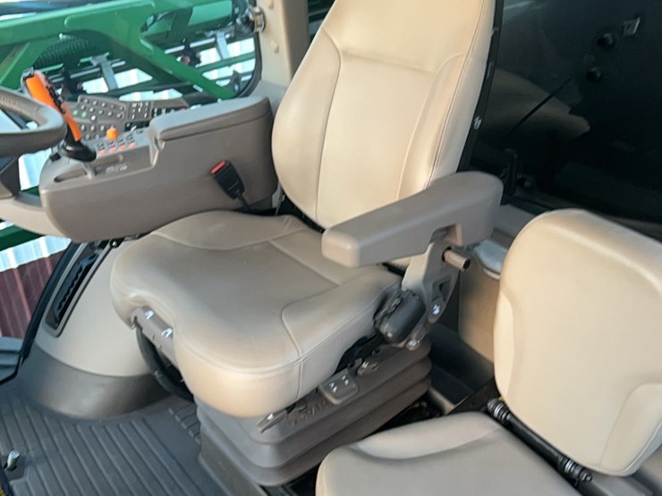 2014-john-deere-r4030-image-66