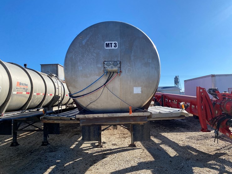 #520-•-1983-brenner-semi-manure-tanker-trailer-(no-title)-(st.-nazianz,-wi)-image-2