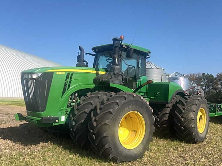 2016-john-deere-9520r-image-1