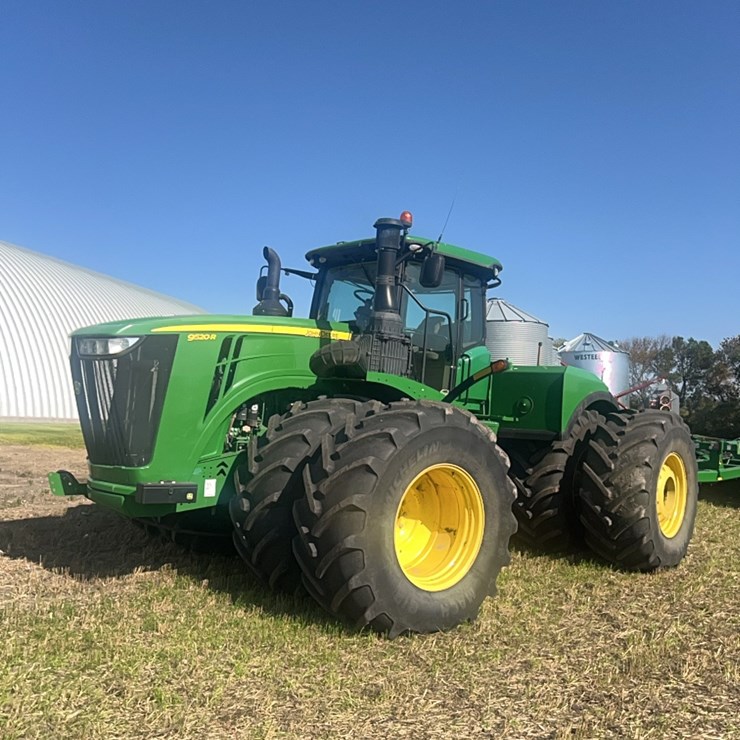 2016 JOHN DEERE 9520R