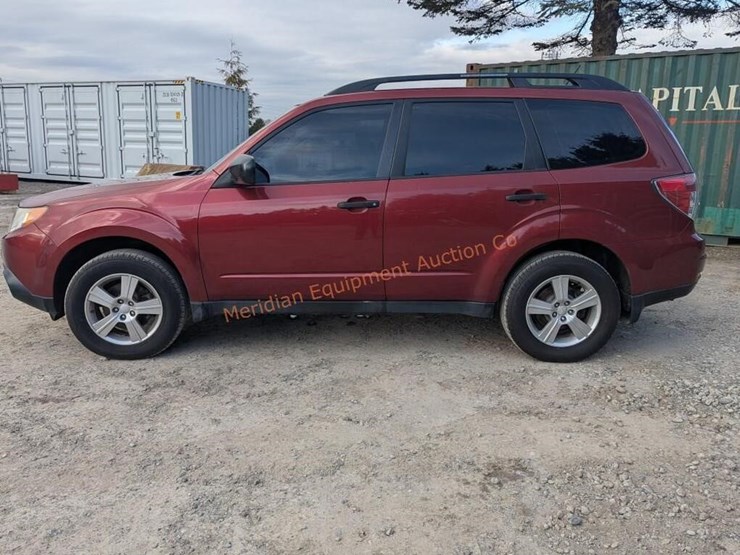 2013-subaru-forester-image-2