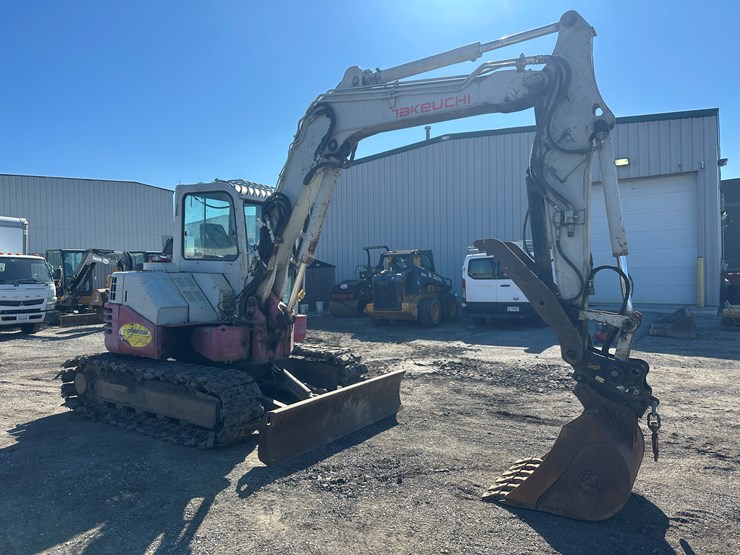 takeuchi-tb180fr-image-7