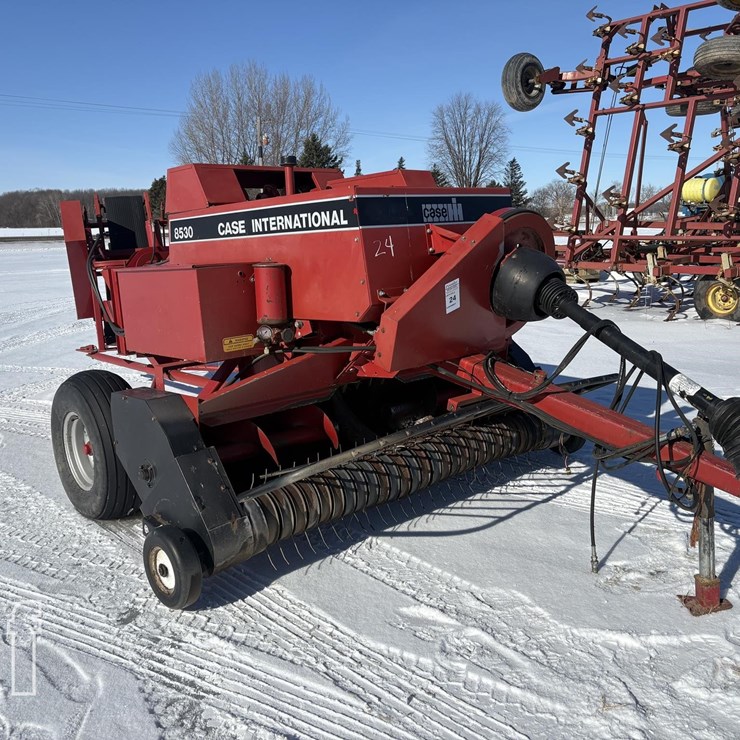 CASE IH 8530