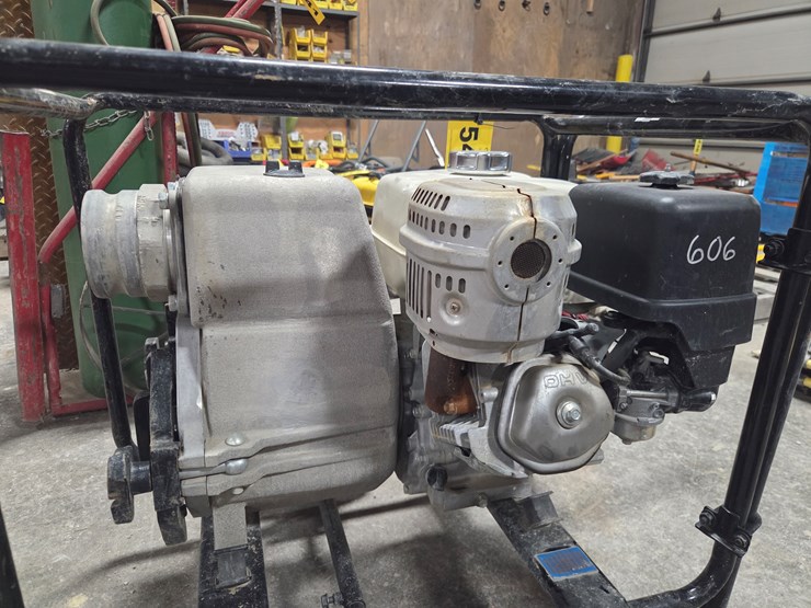 #5442-•-tsunami-4"-portable-water-pump-image-8