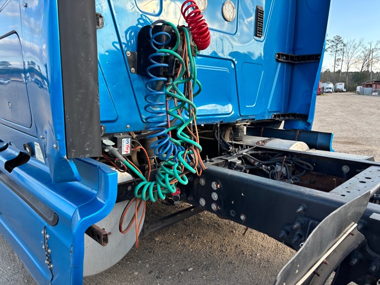 2015-international-prostar-image-7