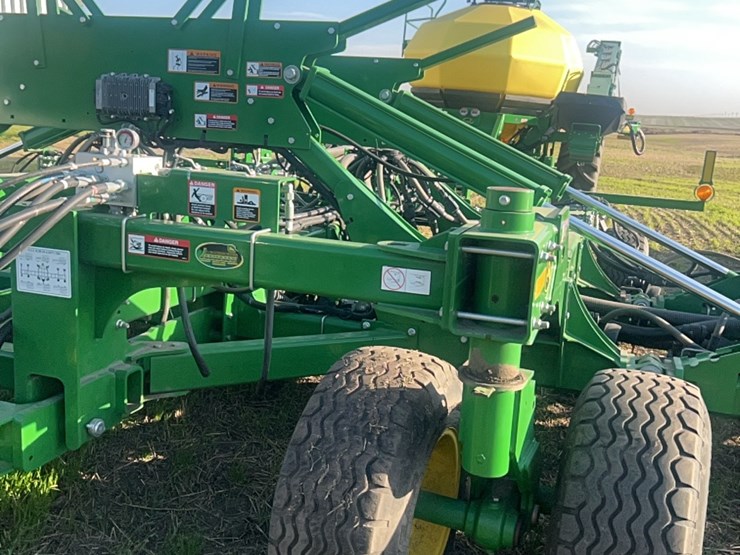 2018-john-deere-1910-image-74