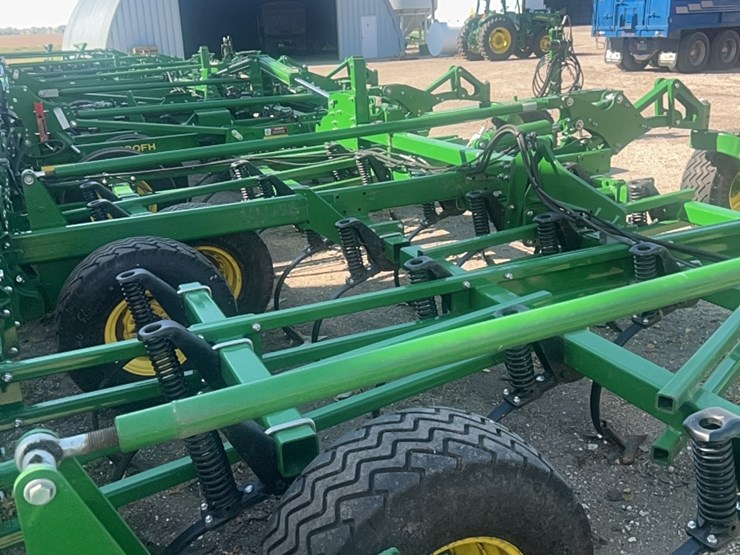 2024-john-deere-52-image-62