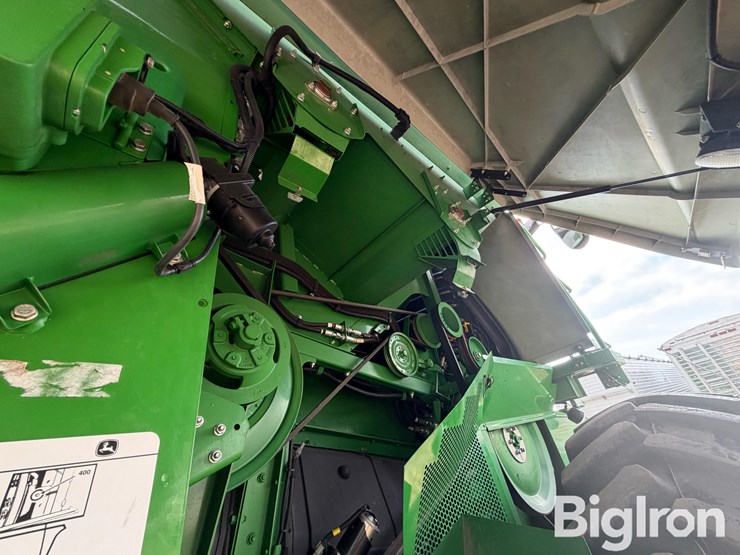 2020-john-deere-s780-image-19