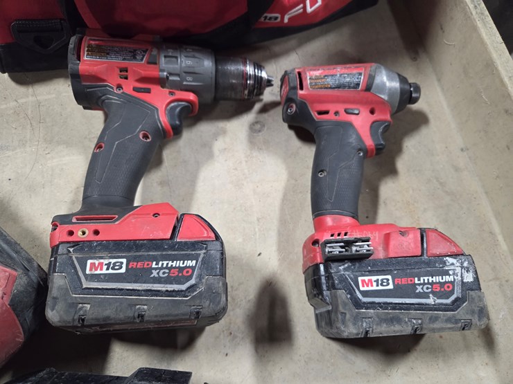 #5417-•-(5)-milwaukee-tools-w/-(5)-batteries-and-more-image-4