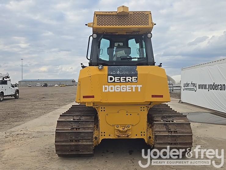 2018-deere-700k-image-4