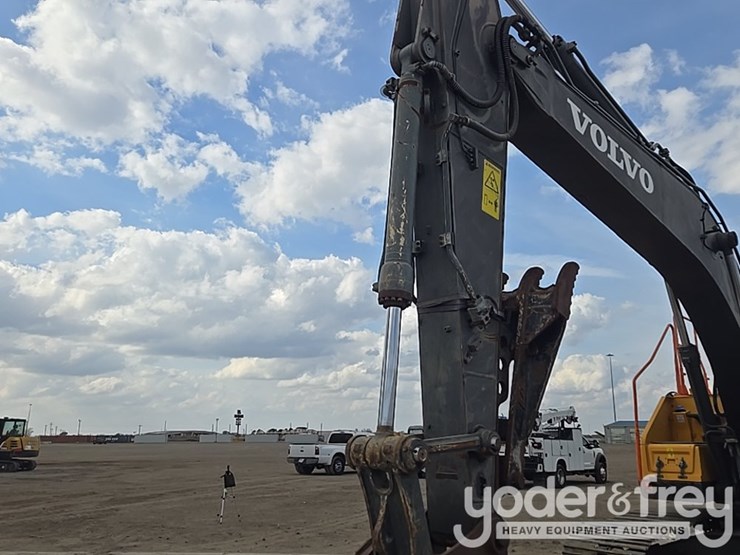 2018-volvo-ec200el-image-48