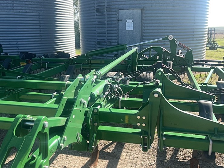 2022-john-deere-52-image-29