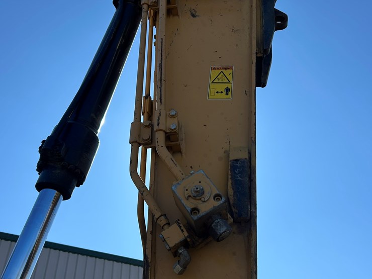 caterpillar-c4.4-image-24