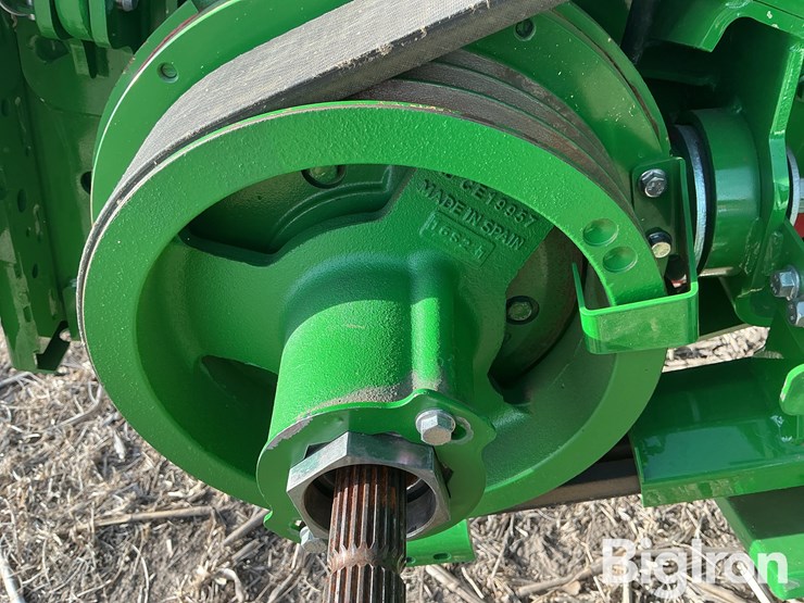 2023-john-deere-s780-image-13