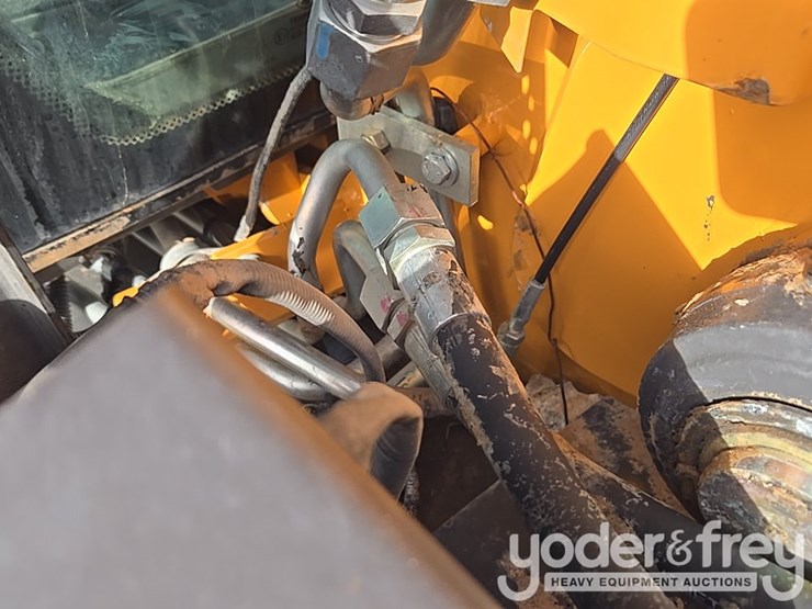 2022-case-590sn-image-24