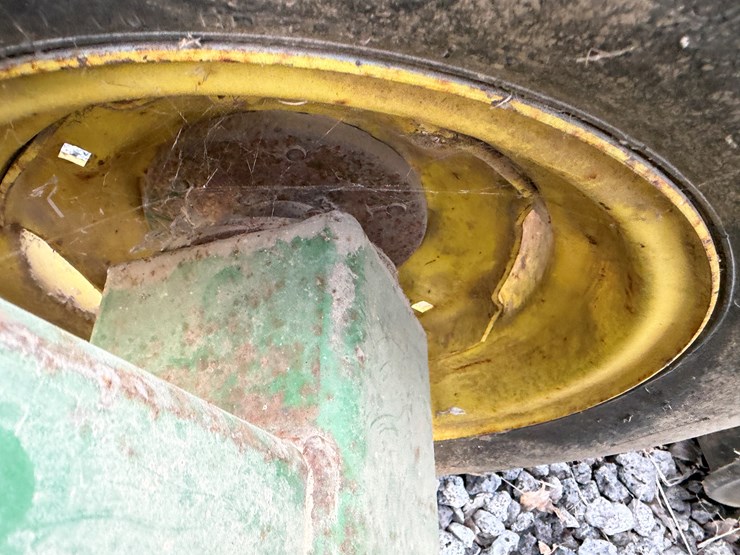 john-deere-35-image-17