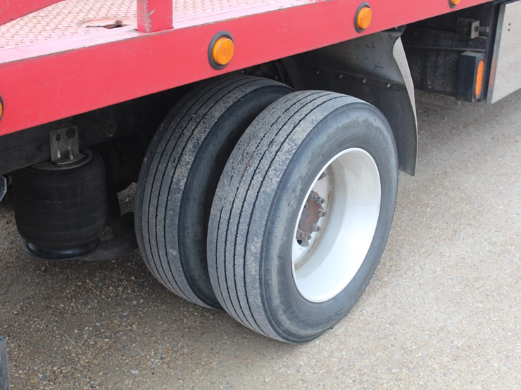 2007-ford-f650-image-9