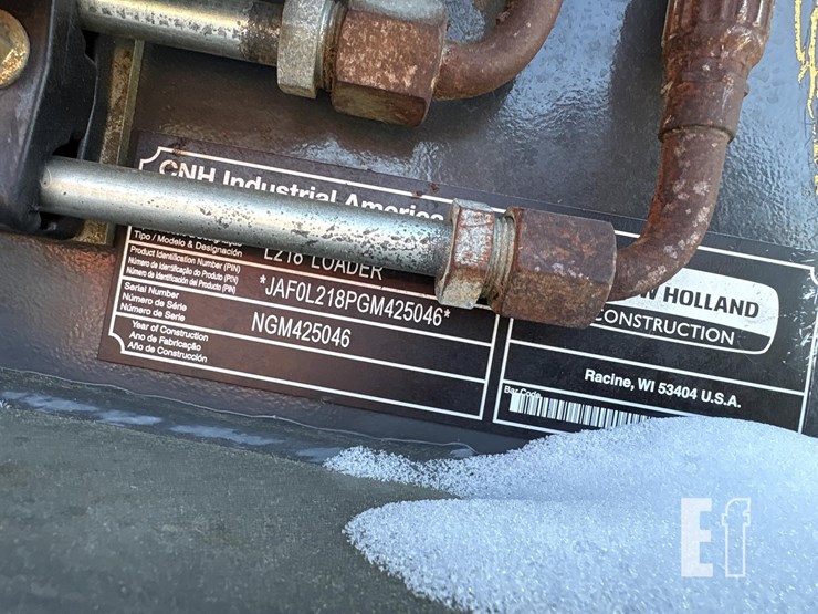 2016-new-holland-l218-image-20