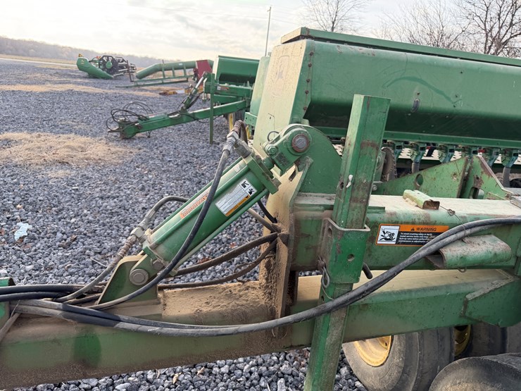 john-deere-35-image-55