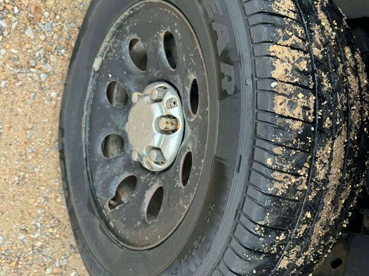 2009-chevrolet-tahoe-image-14