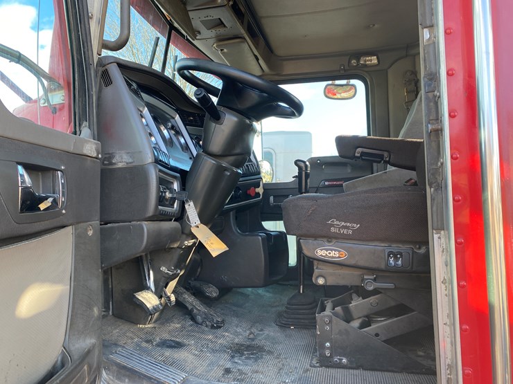 2006-kenworth-t800-image-32