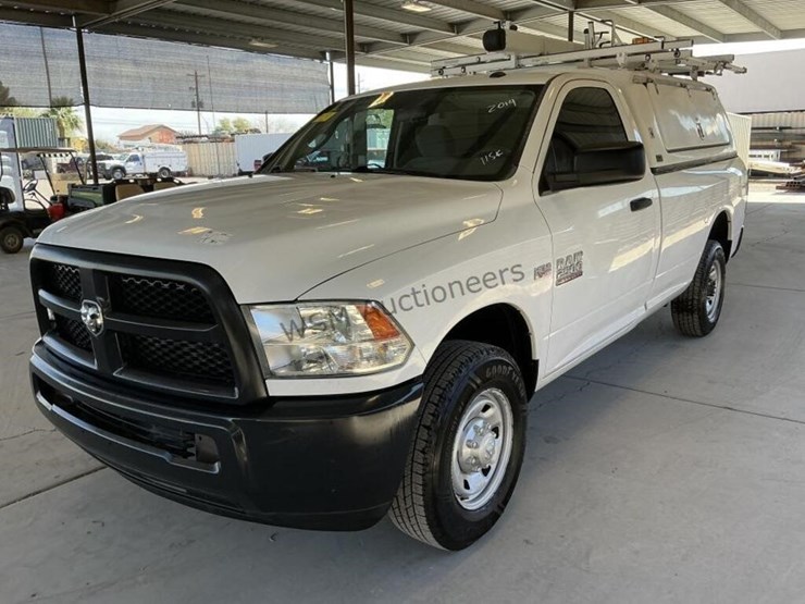 2014-dodge-2500-image-4