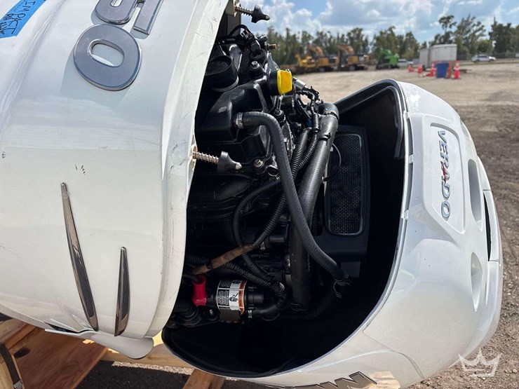 mercury-verado-350hp-4-stroke-boat-motor-image-5