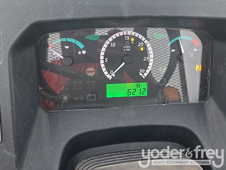 2020-john-deere-5075e-image-67