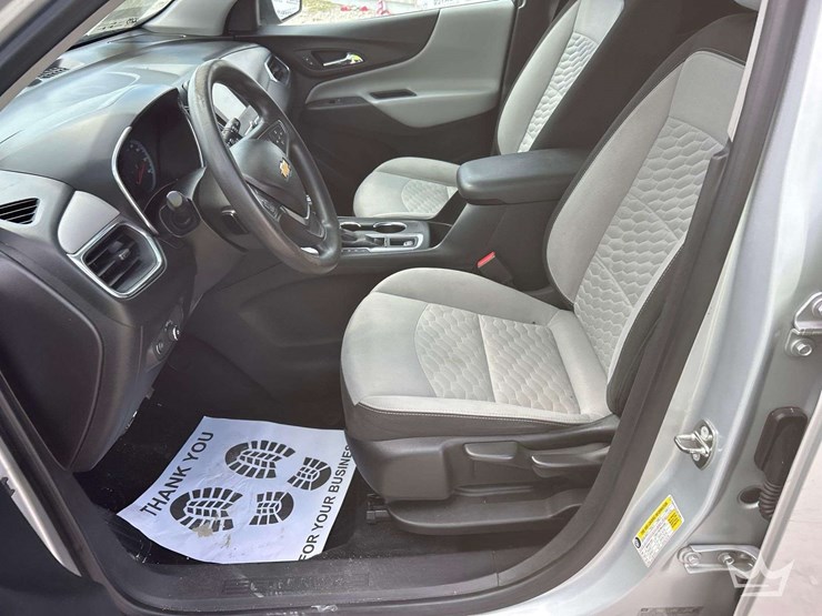 2018-chevrolet-equinox-image-12