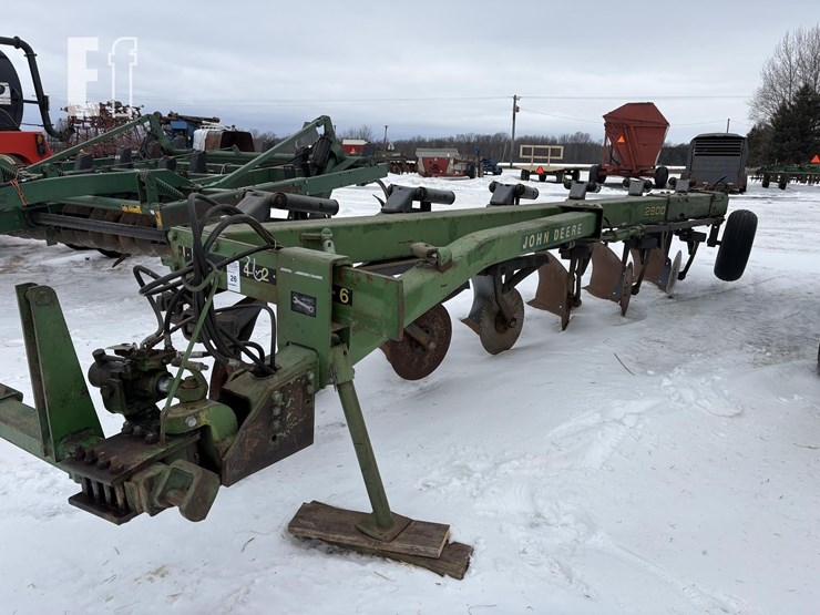 john-deere-2800-image-2