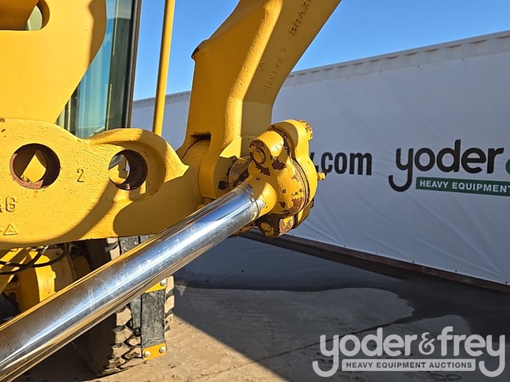 2005-caterpillar-140h-vhp-plus-image-30