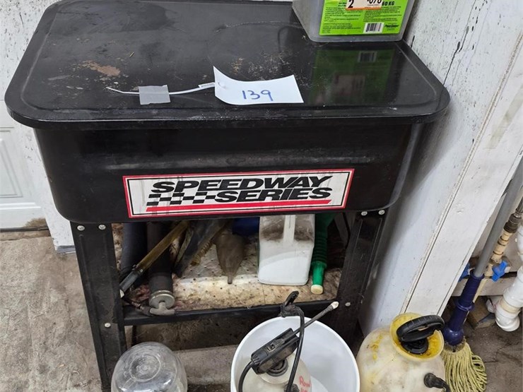 parts-washer,-sprayers-image-1