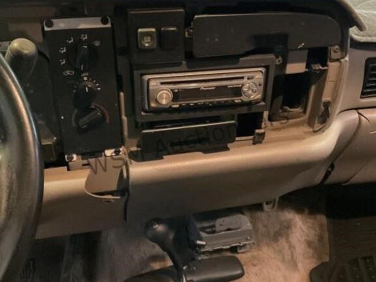 1995-dodge-ram-1500-image-19