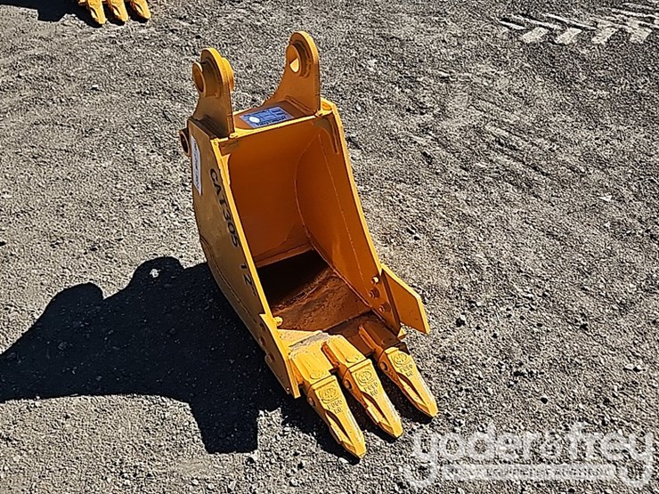 caterpillar-305-image-4