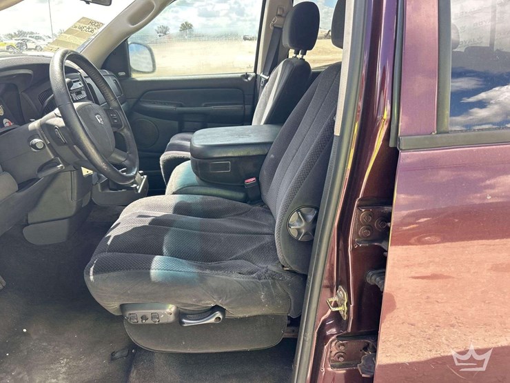 2004-dodge-ram-1500-image-13