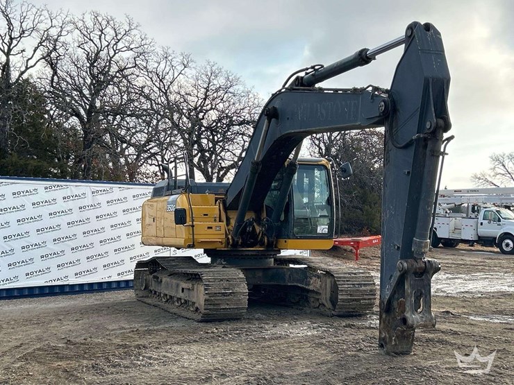 2014-john-deere-350g-hydraulic-excavator-image-2