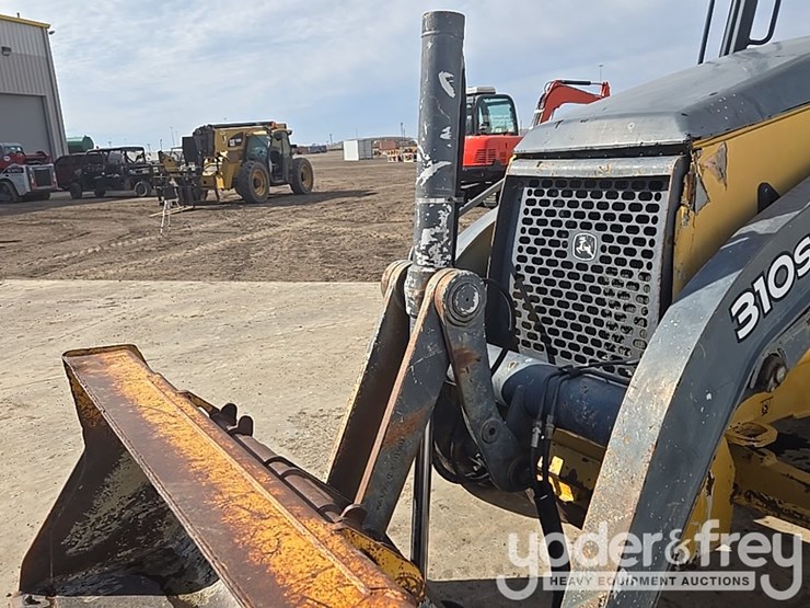 2010-deere-310sj-image-31