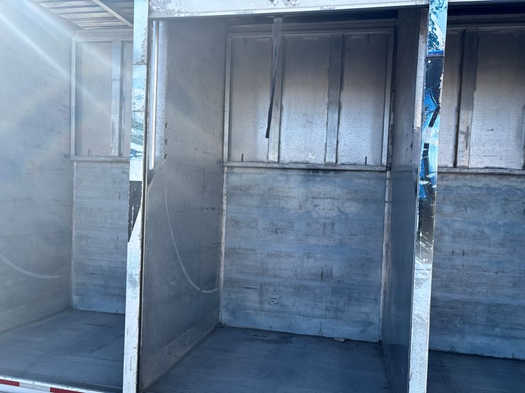 2014-hackney-beverage-trailer-image-27