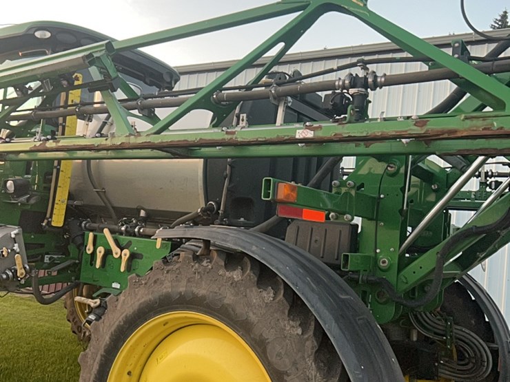 2014-john-deere-r4030-image-18