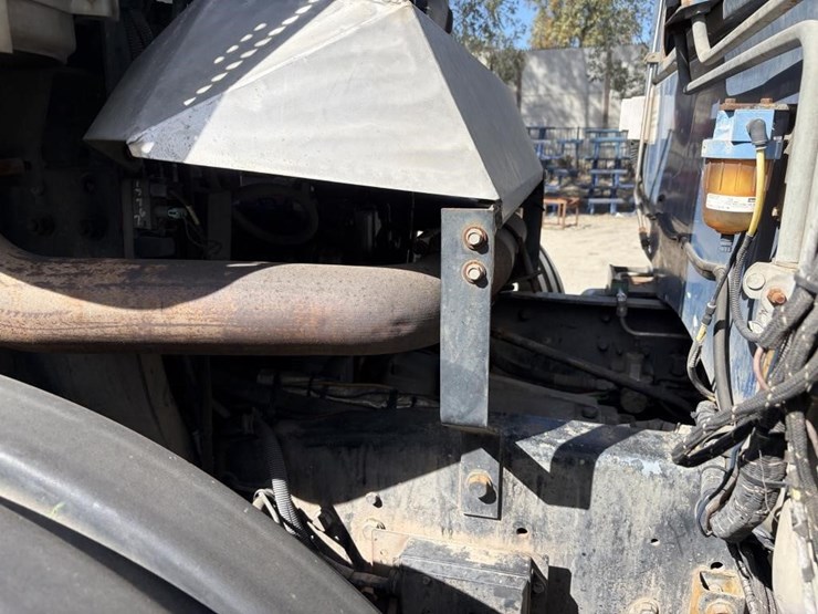 2010-autocar-xpeditor-image-6