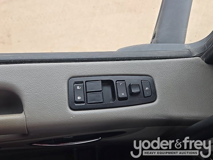 2019-peterbilt-579-image-60