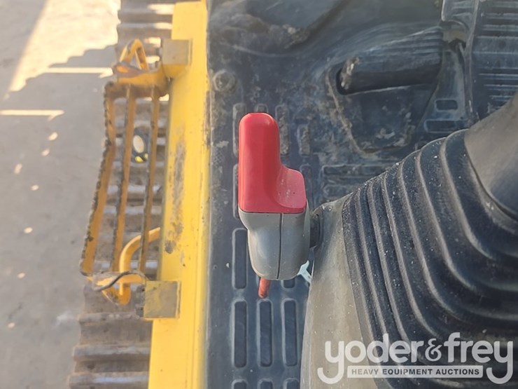 2013-komatsu-pc490-lc-10-image-75