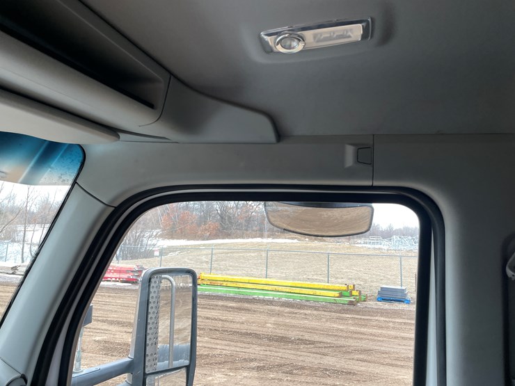 2019-kenworth-t880-image-88