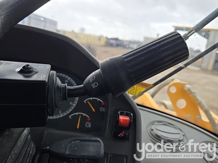 2021-volvo-l90h-image-73