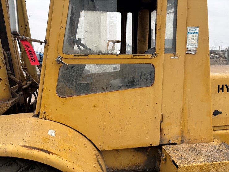 #2302-•-hyster-275-forklift-image-9