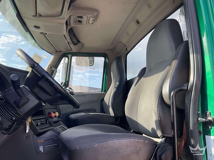 2015-international-prostar-image-22