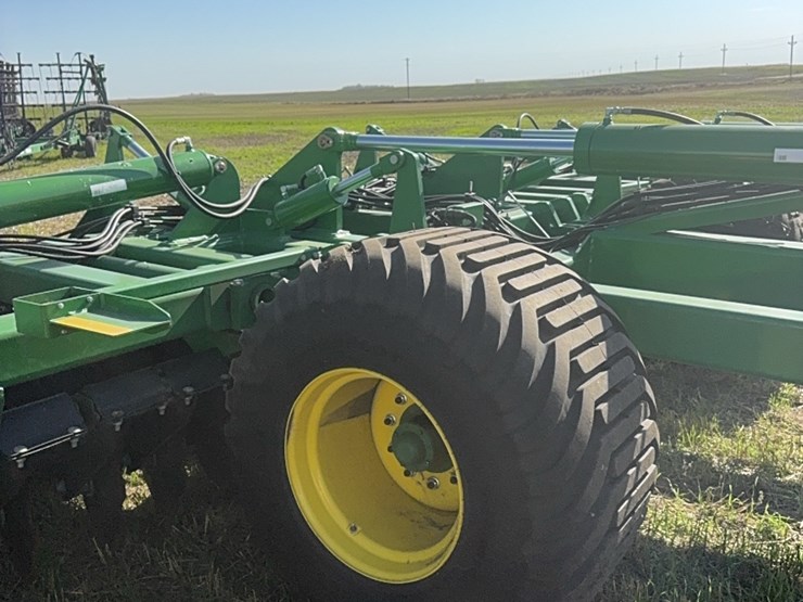 2023-john-deere-h-image-62