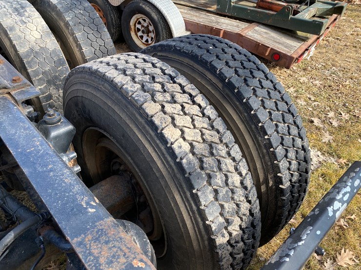 2000-kenworth-t800-image-28