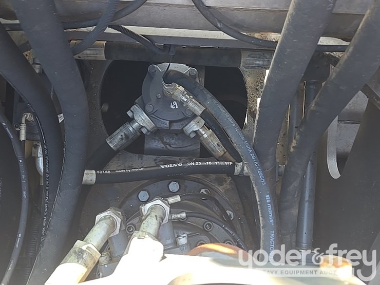 2017-volvo-ec350el-image-48